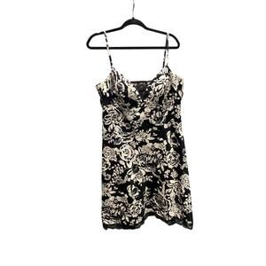 NWOT Black and White Lace Dress Size Large